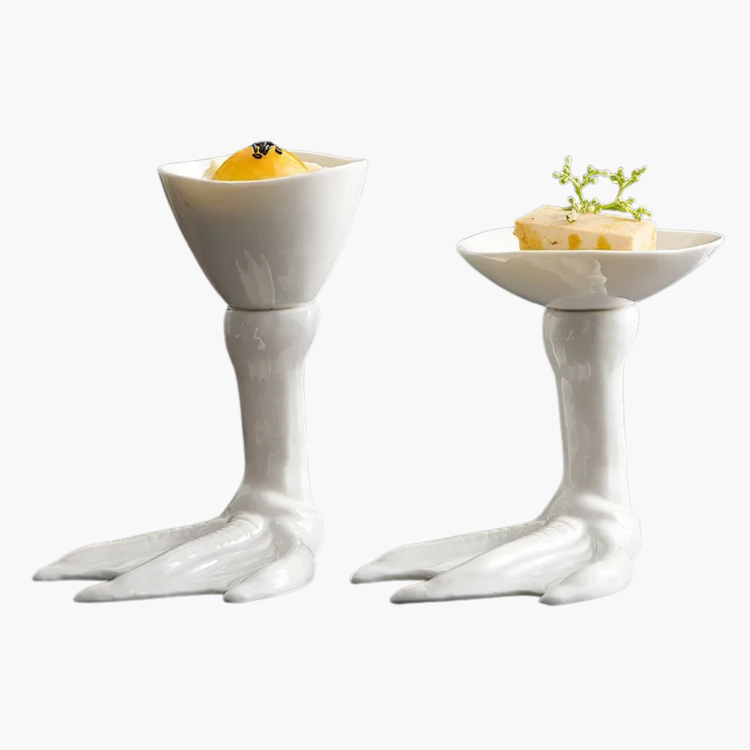 Deux porte savon sur pieds en céramique blanche 