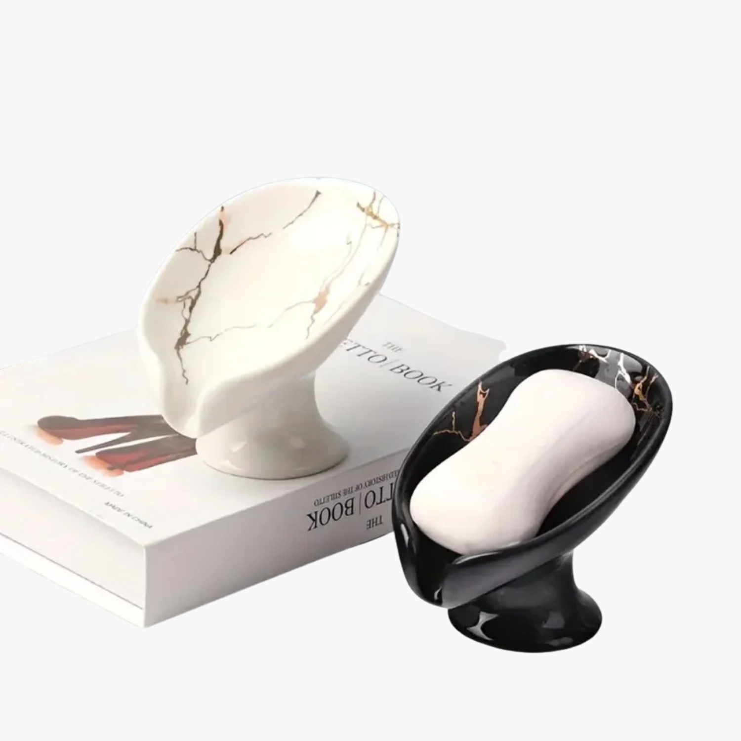 Porte-savon en céramique blanche forme feuille - vue de face
