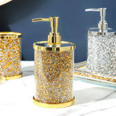 Porte-savon paillettes brillant en utilisation, accessoire glamour scintillant salle de bain
