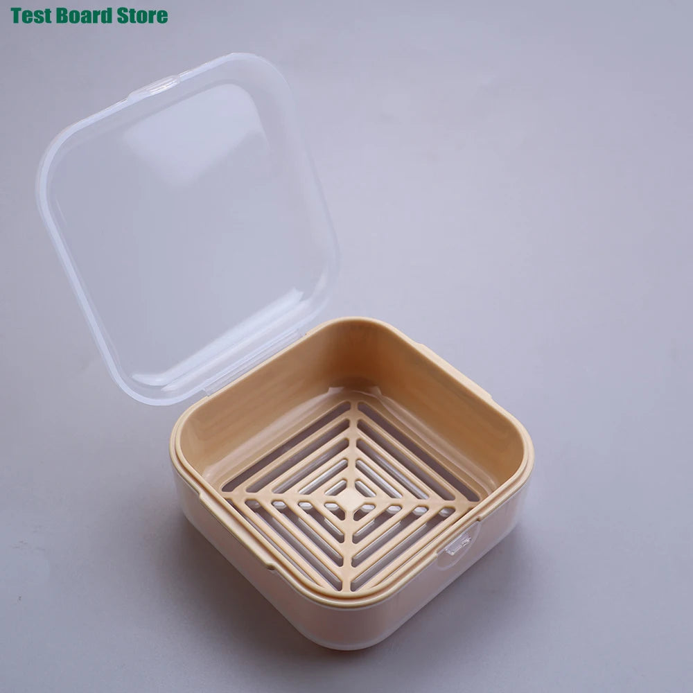 Mini porte-savon compact vue détaillée - Charme petit format fonctionnel
